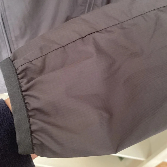 Wind River Lightweight zip up jacket, Size S - Picture 8 of 14